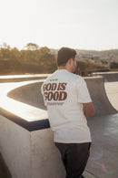 Camisa Oversized Cristã “God is Good” – Lançamento Exclusivo ONLY